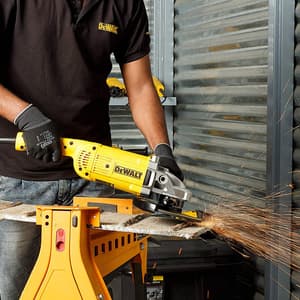 Dewalt 2200 W / 180 mm Heavy Duty Large Angle Grinder, DWE493-IN