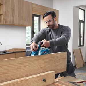 Bosch 0 - 1.6 mm  600W Professional Planer, GHO 16-82