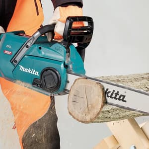 Makita 40Vmax XGT BL 400 mm (16") Cordless Chain Saw With Tool-less Tension Adjustment with Rapid Charger & 1 Pcs 5.0Ah Battery, UC016GT101