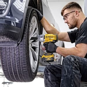 Dewalt 18V / 13mm XR Li-ion Cordless High Torque Impact Wrench with Brushless Motor (Bare), DCF899NT-XJ