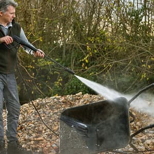 Bosch Universal Aquatak 130 1700W / 130 Bar High-Pressure Washer With High Pressure Gun