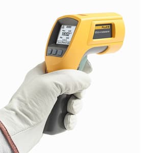Fluke 572-2 -30°C - 900°C High Temperature Infrared Thermometer