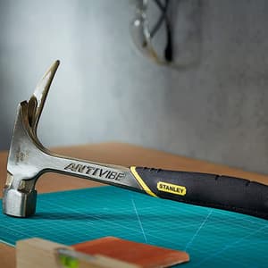 Stanley 600 Gms / 21 Oz Fatmax Antivibe Latthamer, 1-51-937