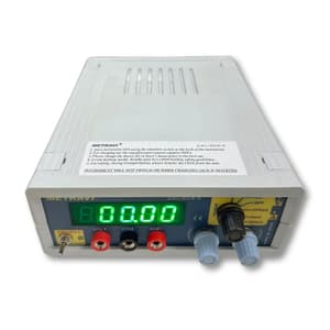 Metravi 4-1/2 Digit 20000 Counts mV mA RTD Calibrator, CAL-404-4