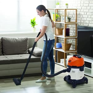 Black+Decker 20L / 1600W Wet & Dry Stainless Steel Vacuum Cleaner, WDBDS20