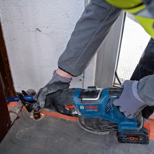Bosch 18 V Professional Cordless Reciprocating Saw (BITURBO Brushless), GSA 185-LI Solo