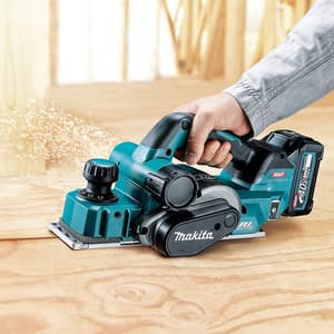 Makita 40Vmax XGT BL 82mm (3-1/4") Cordless Planer with Rapid Charger & 2 Pcs 4.0 Ah Batteries, KP001GM201