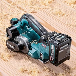 Makita 40Vmax XGT BL 82mm (3-1/4") Cordless Planer with Rapid Charger & 2 Pcs 4.0 Ah Batteries, KP001GM201