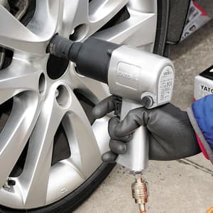 Yato 550 Nm 1/2 Inch Twin Hammer Impact Wrench, YT-09511