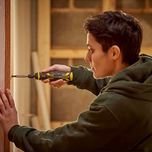 Stanley 4V Power Assist Cordless Screwdriver Kit (Brushed Motor), FMHT66719-0