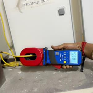 Metravi 4 Digits / 0.01 Ohm - 200 Ohm Resistance Range Clamp-On Earth & Ground Resistance Tester with Bluetooth, CET-05B
