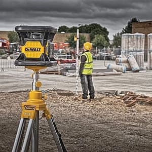 Dewalt Self Levelling Rotary Laser with Red Beam (Pack of 7 Kit), DCE074D1R-QW