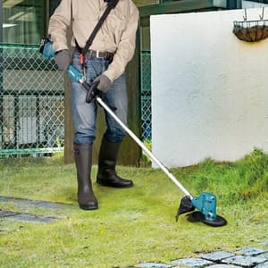 Makita 18V LXT Li-ion 230 W Cordless Grass Trimmer with Rapid Charger & 1 Pcs 3.0Ah Battery, DUR194SFX1