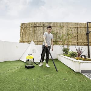 Karcher 18 Litre / 1300W WD1S Classic Kap Wet & Dry Multi-Purpose Vacuum Cleaner, 1.098-323.0