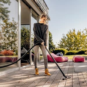 Karcher 15 Litre / 1000W WD2 Plus V-15/4/18 Wet & Dry Vacuum Cleaner, 1.628-003.0