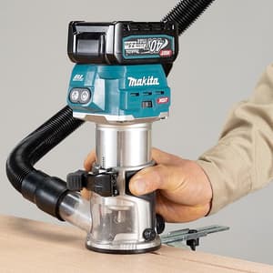 Makita 40Vmax XGT BL mm 9.53 mm (3/8") Cordless Trimmer with Rapid Charger & 2 Pcs 4.0Ah Batteries, RT001GM207