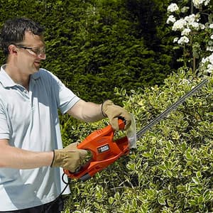 Black+Decker 420W Hedge Trimmer 45 cm Blade, GT4245-B1