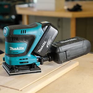 Makita 18V LXT Li-ion 1/4 Sheet Cordless Finishing Sander (Bare Tool), DBO480Z