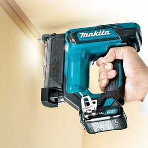 Makita 12V max CXT Li-Ion 35 mm (1-3/8") Cordless Pin Nailer with Charger & 1Pcs 12V Max 2.0Ah Battery, PT354DWYJ