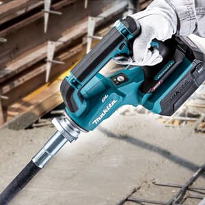 Makita 40Vmax XGT BL Cordless Concrete Vibrator (Bare Tool), VR001GZ