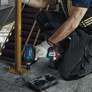 Bosch 18V Professional Heavy Duty Cordless Impact Wrench, GDS 18V-400