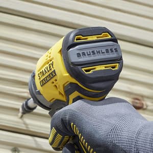 Stanley 20V / 4.0 Ah Li-ion Cordless Brushless Impact Wrench With 2 Batteries & Charger (FATMAX), SBW920M2K
