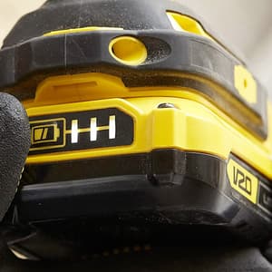 Stanley 20V / 4.0 Ah Li-ion Cordless Brushless Impact Wrench With 2 Batteries & Charger (FATMAX), SBW920M2K