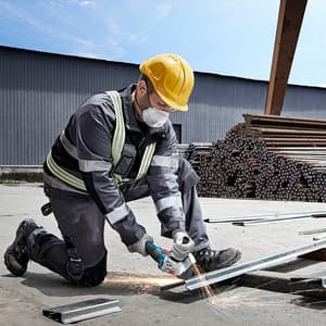 Bosch 100 mm / 4 inch 18V Professional Cordless Angle Grinder (Bare Tool), GWS 18V-8