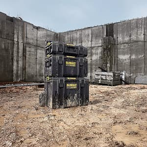 Dewalt Toughsystem 2.0 (DS450) Mobile Stackable Tool Box With 113 Kg Load Capacity, DWST83295-1