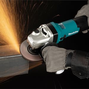 Makita 125 mm (5") 1900 W Angle Grinder with Anti-Restart Function, Mechanical Brake & Soft Start, GA5091