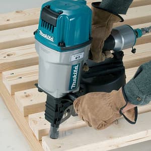 Makita 100 mm Pneumatic Pallet Coil Nailer, AN961