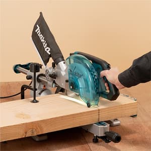 Makita 216 mm (8-1/2") 1200W Slide Compound Miter Saw with LED Job Light (Cut Line Guide Function), LS0816F