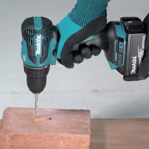 Makita 18V LXT Li-Ion 13 mm (1/2") Brushless Cordless Hammer Drill Driver with Charger & 1 Pcs 3.0Ah Battery, DHP490F001