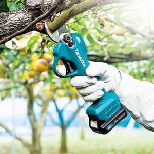 Makita 12Vmax CXT BL 25 mm (1") Cordless Pruning Shear with Rapid Charger & 1 Pcs 4.0Ah Battery, UP100DSMJ