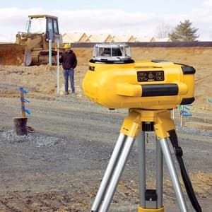 Dewalt Construction Tripod With Flat Head, DW0736