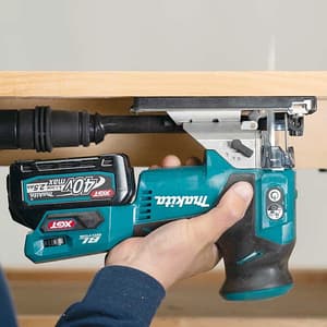 Makita 40Vmax XGT BL 26 mm (1") Cordless Barrel Handle Jig Saw with Rapid Charger & 2 Pcs 2.5A.h Batteries, JV001GD201