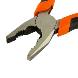 Black+Decker 7 inch / 180 mm Combination Pliers, BDHT81588