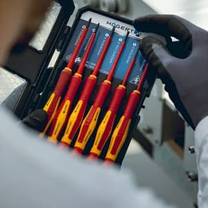Hogert 6 Pcs Insulated Precision Screwdriver Set (VDE), HT1S987