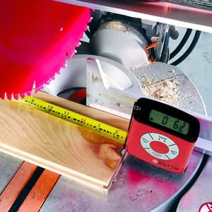 eMeasure inc. 5Mtr x 19mm Digital Measuring Tape with Belt Clip, eTape 16