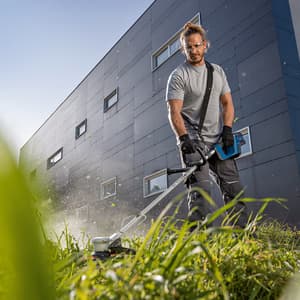 Bosch 18V Professional Cordless Grass Trimmer (Bare Tool), GRT 18V-33