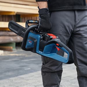 Bosch 18V Professional Cordless Chainsaw (Bare Tool), GKE 18V-40