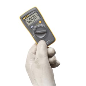 Fluke 101 600V Digital Multimeter with Stand