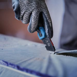 Bosch 37 mm Folding Knife with One-Hand Operation, 1 600 A03 AC3