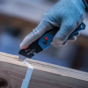 Bosch 37 mm Folding Knife with One-Hand Operation, 1 600 A03 AC3