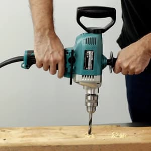 Makita 13 mm (1/2") 800 W Variable Speed Drill with Keyed Chuck, M6200B