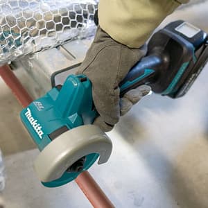 Makita 18V LXT BL 76 mm (3") Cordless Compact Cut Off with Rapid Charger & 2 Pcs 3.0Ah Batteries, DMC300RFJ