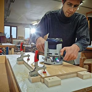 Bessey 35 mm Vertical Toggle Clamp with Open Arm & Horizontal Base Plate, STC-VH20