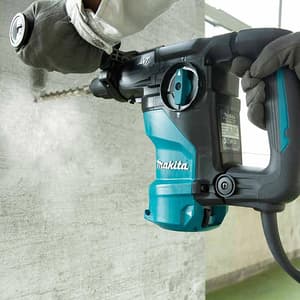 Makita 30 mm (1-3/16") 3.9J SDS-PLUS Combination Hammer with LED Light, HR3011FCJ