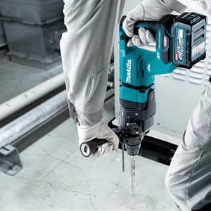Makita 40V Max XGT BL 28 mm (1-1/8") SDS-PLUS Cordless Combination Hammer (Bare Tool), HR007GZ