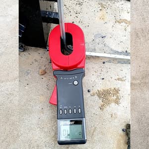 Metravi 4 Digits / 0.01Ohm - 1500Ohm Resistance Range Clamp On Ground Resistance Tester With Long Elliptical Jaw, CET-03